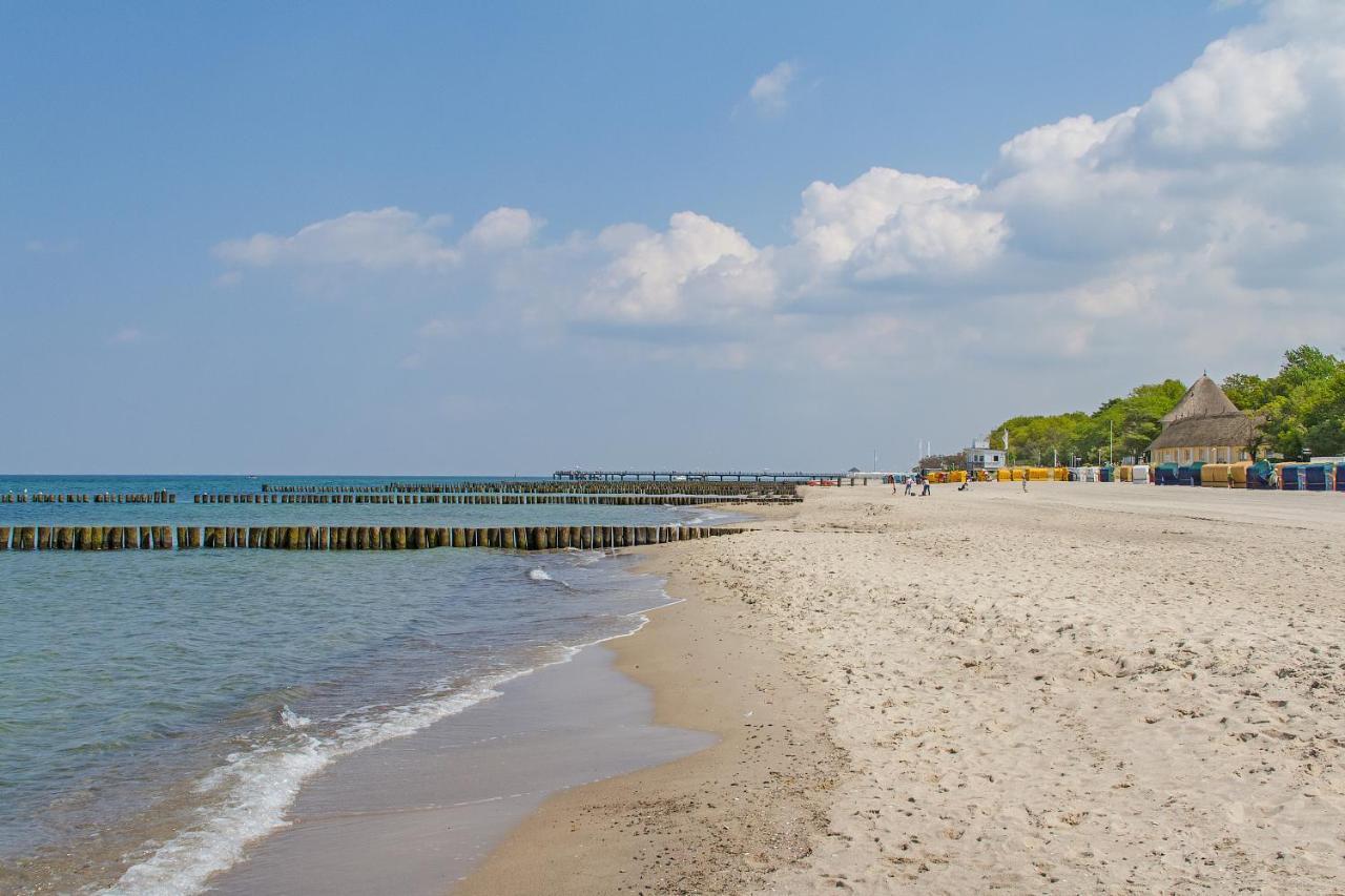 Hotel Am Strand Ostseebad Kühlungsborn Exterior foto