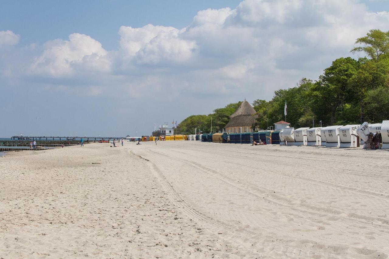 Hotel Am Strand Ostseebad Kühlungsborn Exterior foto